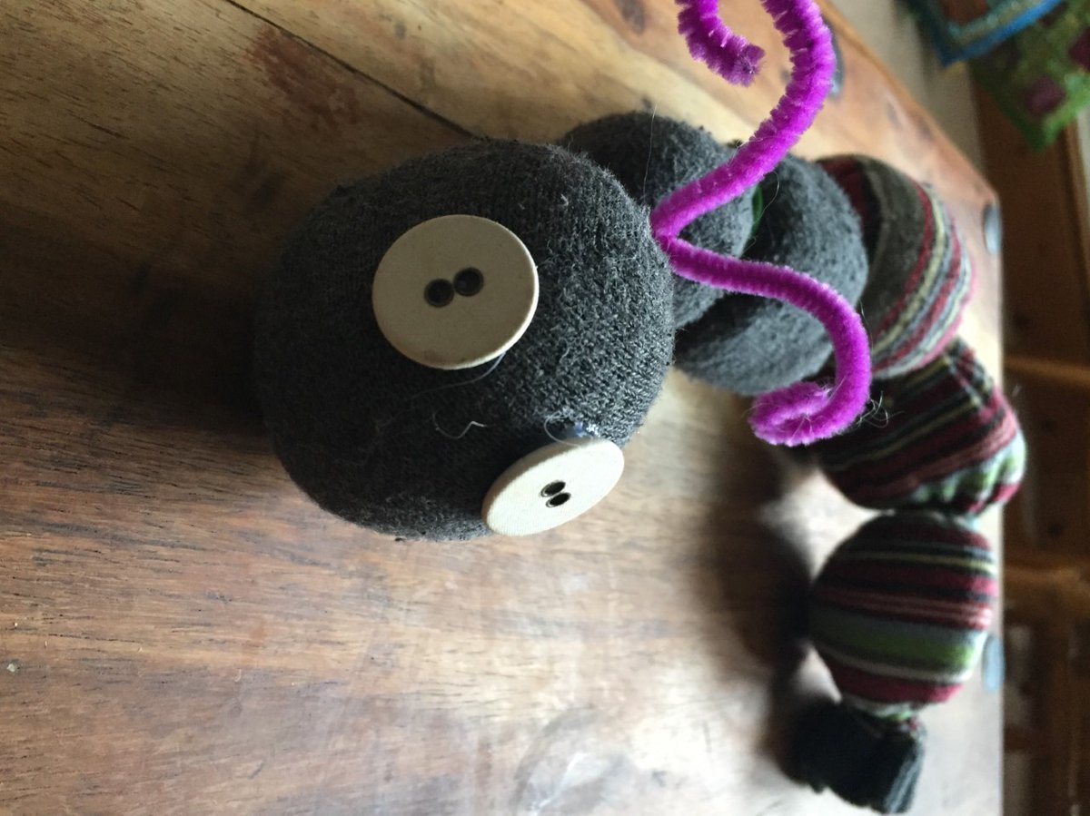 HiveShrewsbury's tweet photo. We've got another brilliant crafty #HiveHug activity for you and your little ones to get stuck into this week!

@Jamila_Artist guides us through making sock creatures using simple materials you can find at home 🧡

https://t.co/JVl4j6tpal #Shrewsbury #StayHomeStaySafe #Shropshire https://t.co/AoFvICP2zA