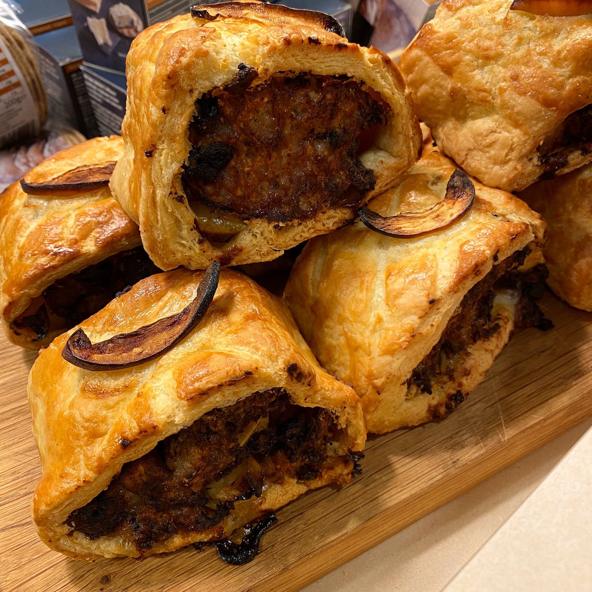 loftcafebakery's tweet photo. Sharing more bakes with you this week, inc. Malteser Slice, Carrot Cake Traybake, Vegan Flapjack &amp; our Legendary Sausage Rolls https://t.co/hARDOGhtah