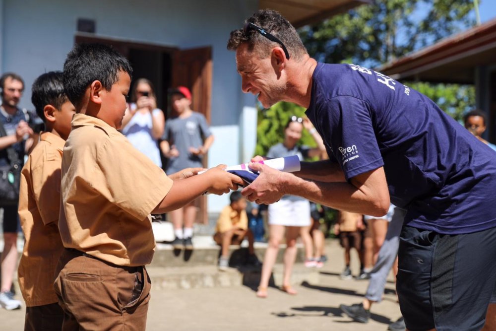 BaliUltra's tweet photo. Our partner, @bcfbali is doing an incredible job supporting Bali families during these difficult times. We are proud to support them with the Bali Hope Food Campaign. AU$25 𝐟𝐞𝐞𝐝𝐬 𝐚 𝐟𝐚𝐦𝐢𝐥𝐲 𝐨𝐟 𝟒 𝐟𝐨𝐫 𝐚𝐧 𝐞𝐧𝐭𝐢𝐫𝐞 𝐦𝐨𝐧𝐭𝐡!⠀
👉https://t.co/yXxQAnfkNs
#bali https://t.co/KAJSjupAgQ