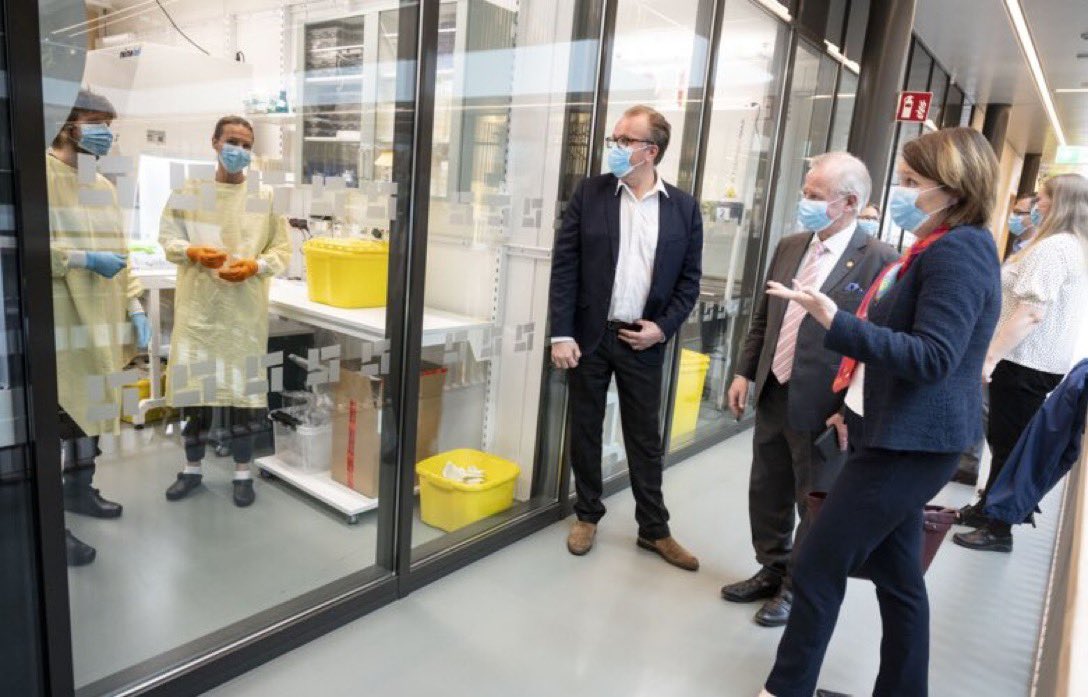 JudithMGough's tweet photo. We rightly praise our amazing health-workers, but we should also recognise the work of those in laboratories, tirelessly engaged in research &amp; testing for #COVID19.  Was humbling to meet the impressive, young, international, and highly motivated team at KI. @karolinskainst https://t.co/nD4sW6QLaz