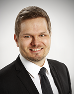 Poikkeustilanne ajanut meidät ja muut toimijat uusiin yhteistyökuvioihin, kehittymään ja parantamaan palveluja nopeasti. Ylijohtaja <a href="/VilleVertanen/">Ville Vertanen 🇺🇦</a> pohtii Tietojohtaminen ry:n blogissa tietotarpeisiin vastaamista nyt ja tulevaisuudessa.  tietojohtaminen.com/artikkelit/blo… <a href="/KMspecialists/">Tietojohtaminen</a>