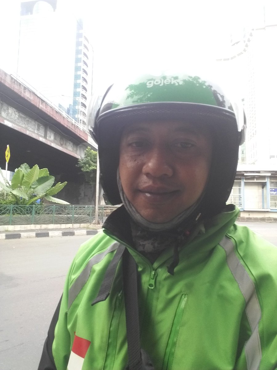 AyekSiTampan's tweet photo. Dikrnkan order gojek sepi &amp; buat kelangsungan hidup
yg perlu #ButuhDriver anter pahala/sedekah/paket/barang/makanan
Titik awal kb.jeruk
Siap anter ke semua Jakarta
order WA ARYA AYEK 082111554598 
bantu RT
@YoGojekYo @ryan_nus @kirekswasta @penguasahati @arieparikesit  @sandiuno https://t.co/Vm0KXwIcqE