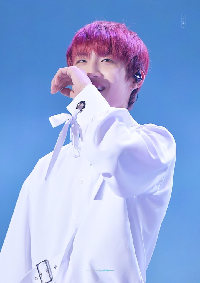 IDOL_REDHEARS's tweet photo. 13. AB6IX #박우진
개인적으로 이분 빨머 완전 좋아해요! 이분덕에 빨머에 빠진,ㅋㅋ ㅠㅠ 랩,춤 정말정말 잘하고 예능감까지 있는 박우진님 많이많이 사랑해주세요!🐦🐦 https://t.co/1iLV5g1GRP