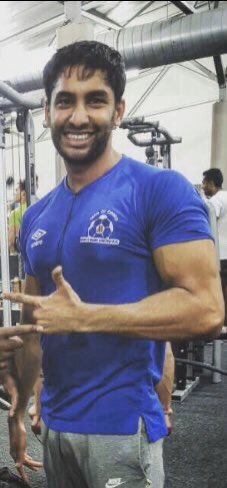 shado__za's tweet photo. This is Shaariq Ansari his number are : (082)ย 059-8786 , +27 (82) 297-7867 Email : ansarishaariq@gmail.com
He scammed @JohnnyMarokane
Let this trend and justice should be served
Retweet retweet retweet
#PaybackJohnnyMarokane
#sabcnews
#lockdown https://t.co/mXWKpXAkiK