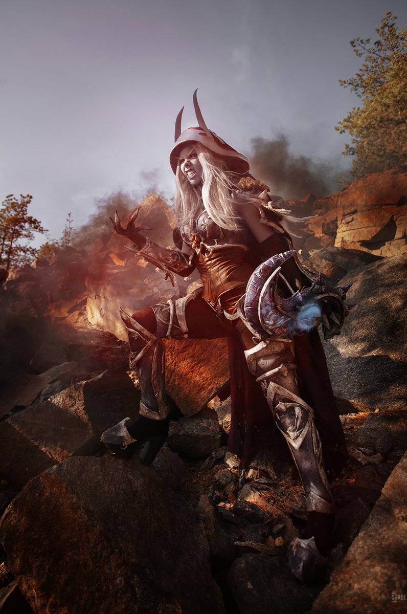 The shooting I'm proud of🖤 
I'll be rly appreciated for RT and❤️

CH: #SylvanasWindrunner
FD: @Warcraft #worldofwarcraft
Photo by @AsterShade 
Cos by me

@Blizzard_Ent 
#Blizzard #Shadowlands #BattleforAzeroth #BfA #Cosplay #cosplayer