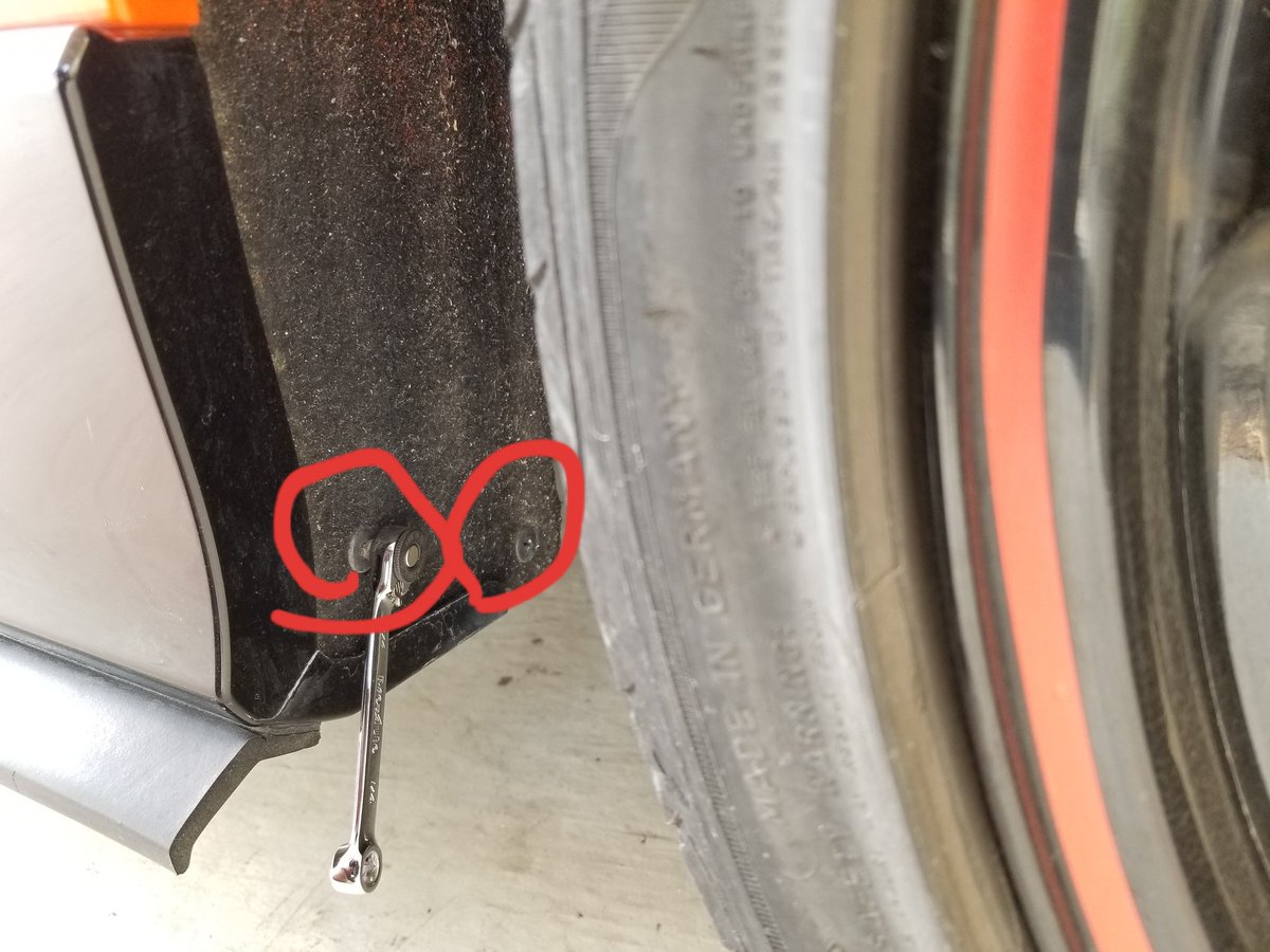 Kazu オレンジハッチ 12回 Fk7シビックハッチサイドステップ外し方紹介 前3本 後ろ2本ビス外します 下側3ヵ所 4ヶ所だったかも クリップ引っこ抜きます 前方向に叩いたりしてスライドさせると外れます Kazu オレンジハッチ 12回 Fk7シビックハッチサイドステップ外し方紹介 前3本 後ろ2本ビス外します 下側3ヵ所 4ヶ所だったかも クリップ引っこ抜きます 前方向に叩いたりしてスライドさせると外れます