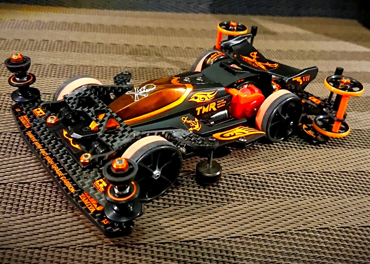 タマオ 今日のミニ四駆 Vzシャーシにネオvqsのプラボディを前後ボディキャッチで固定する というレギュレーション用にボディを作りました S W S ま そんなレースがあればの話ですw シャーシは以前作ったものを使用しています W Mini4wd