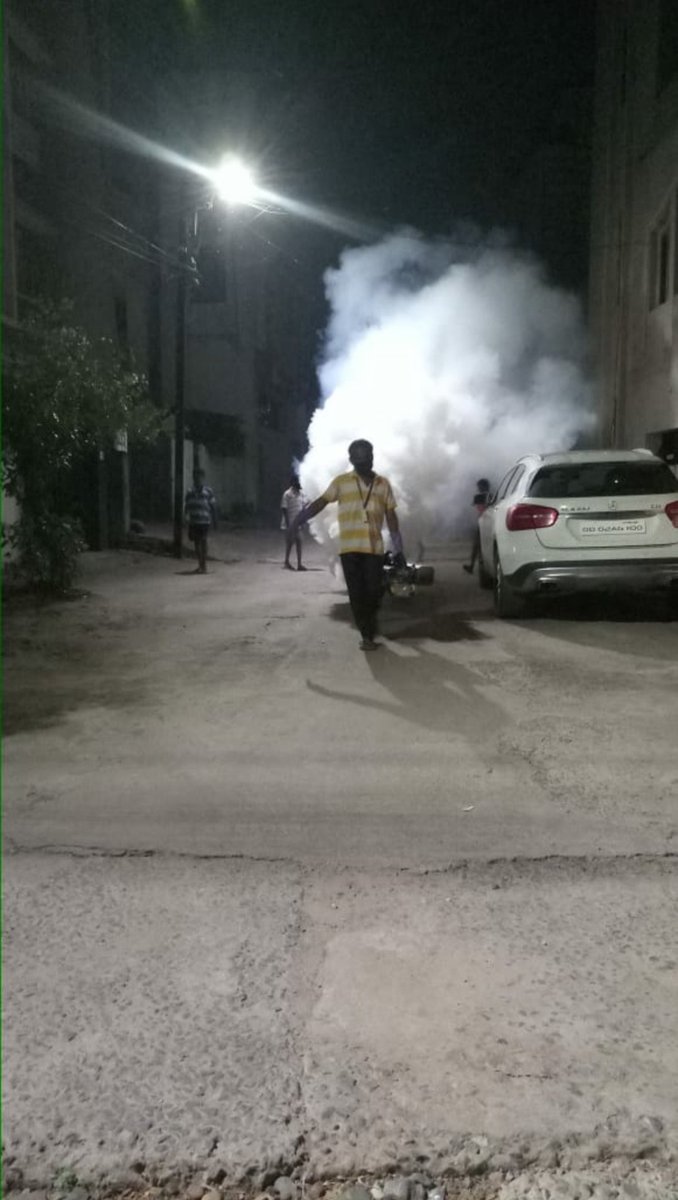 RourkelaMC's tweet photo. During this tough & challenging time, #TeamRourkelaMunicipalCorporation have carried out the Fogging activities at various places of the city.
#CleanRourkela #SafeRourkela.
@CMO_Odisha @HUDDeptOdisha @HFWOdisha @DMSundargarh @MoSarakaar @SecyChief @5TsOdisha https://t.co/60qW80y93E