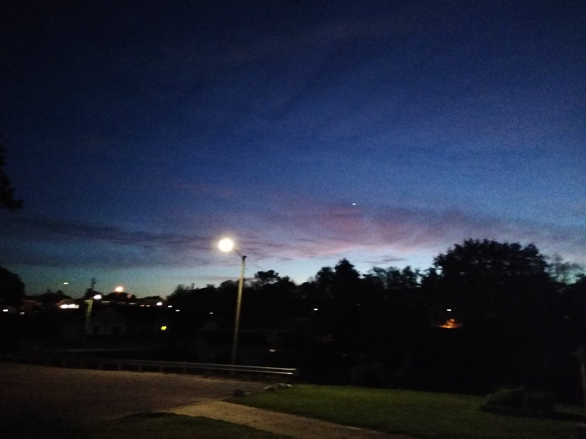BelleDeJourSTL's tweet photo. Good Morning Everyone π
I'm such a morning person. There is a crisp silkiness to the air & the colors of the pre-dawn sky takes me to my special place.
Happy Monday & Namaste Y'all ποΈ
#morningloving #Mature #DateSTL #BBW #BDSM #Kinky https://t.co/ePmwD61W2P