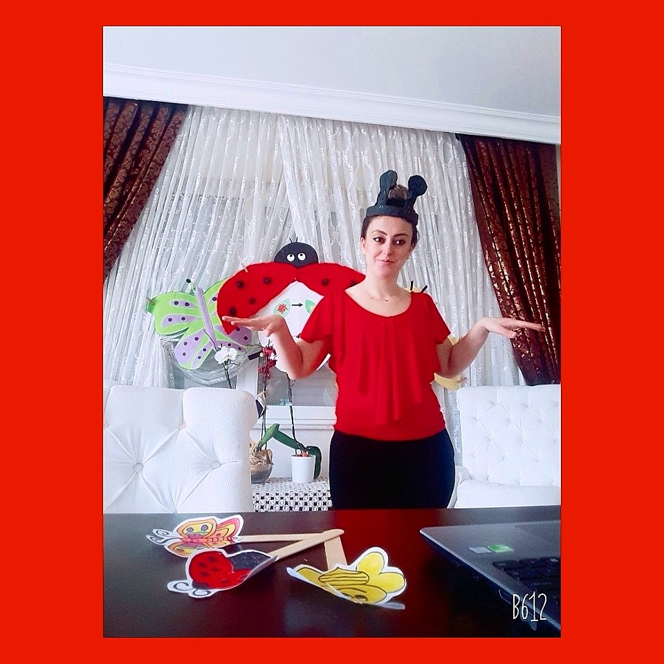 ZehraYurdaer's tweet image. #Yazmevsiminden ve doğadaki değişikliklerden bahsettik. #Arılar,#uğurböcekleri,#kelebekler ve #yaşamdöngüleri...#Simetri @Tetik_Nazan_ @tunaomer1973 @tugbaozdinc @KADlRSARl @HUSEYiNSARI07 @ErkenCocukluk