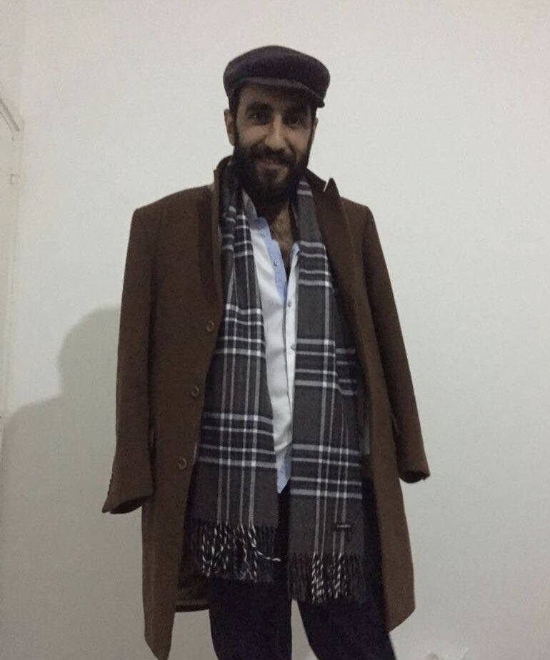 Hadi abicim hadi dalganıza bakın ekmek çıkmaz size buradan.