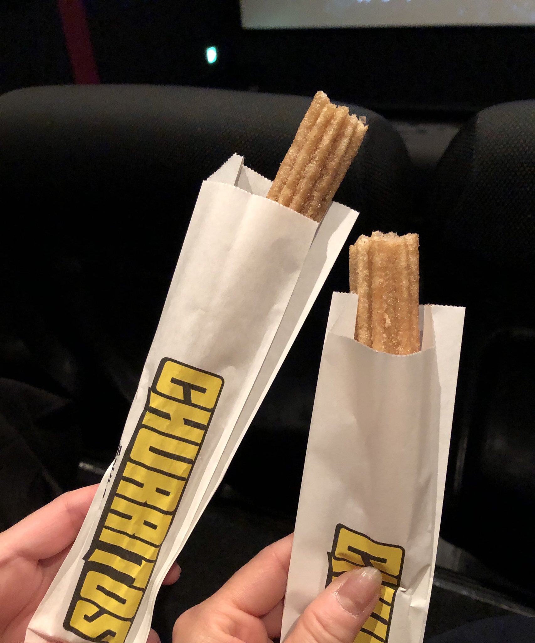 麻里万里 Al Twitter ずーっと前に妹と行った映画館 あまり食べながら観ないんだけど この日はチュロスを 今はこんな日が1日でも早く来るように 祈るばかりです 映画館 チュロス 妹と 自粛頑張ろう T Co G3rt4eqtcd Twitter 麻里万里 Al Twitter ずーっと前に妹と行った映画館 あまり食べながら観ないんだけど この日はチュロスを 今はこんな日が1日でも早く来るように 祈るばかりです 映画館 チュロス 妹と 自粛頑張ろう T Co G3rt4eqtcd Twitter