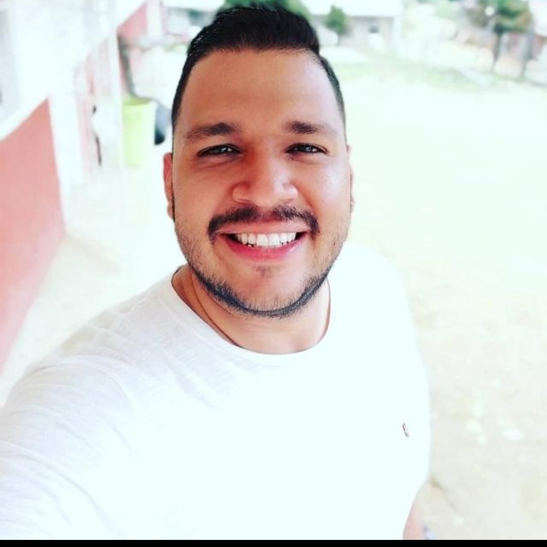 CarlosMarioMir's tweet photo. #NuevaFotoDePerfil https://t.co/FSihOvREUe