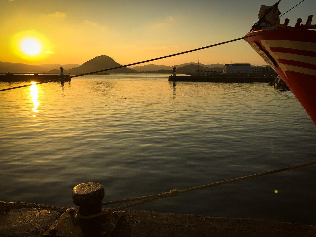 El Nuevo Libe 🚢 sigue surcando las aguas del Cantábrico para traer a puerto la pesca más fresca.
#Anchoas de #Santoña, Bonito del Norte y Conservas de la Mar, del Nuestro barco a tu casa. 
📦 Envío gratis a partir de 80,00€
🛒 Haz tu pedido: nuevolibe.com/tienda/