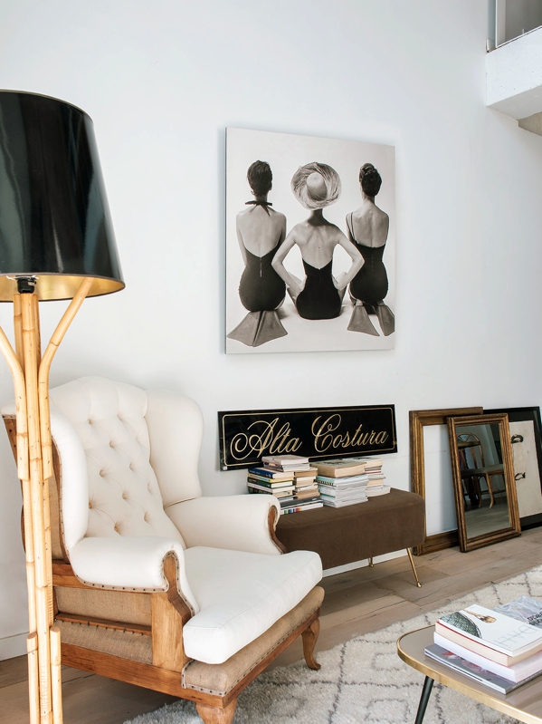 Sincretismo decorativo atemporal
Post: chicanddeco.com/2020/05/sincre…
.
.
.
.
.
.
#decoracion #dise #decoraci #deco #interiorismo #os #interiordesign #hogar #design #homedecor #decor #decoration #home #arquitectura #decoracioninteriores #muebles #odeinteriores #hechoamano #arte