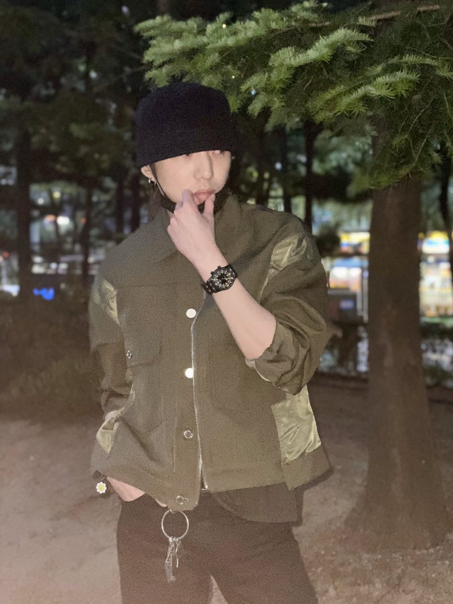 official_yoon_'s tweet photo. 월요일 고생했어요 모두들👍🏻 https://t.co/c8HATWu0T1