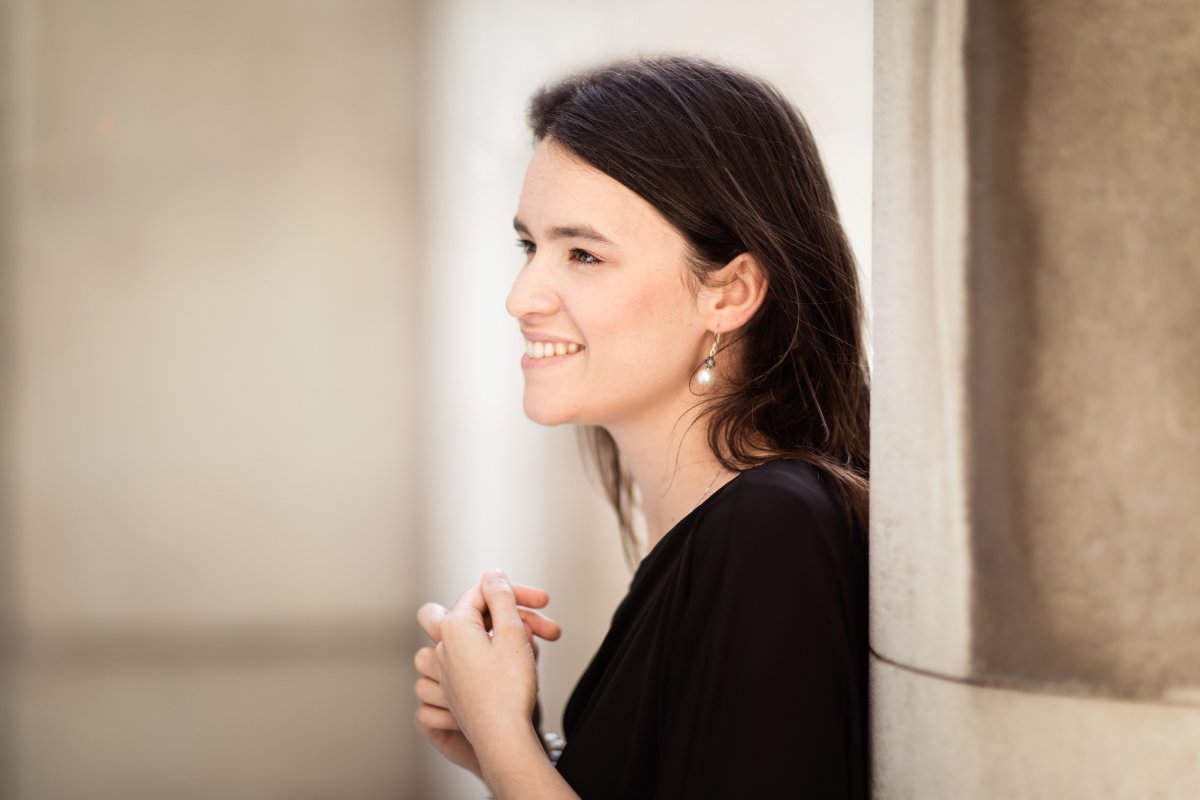 theLCSmusic's tweet image. Our first #ApéritifConcert (Thurs 7 May, 18:30) will be given by LCS regulars @helencharlston and @Mikejcraddock.
Music to include solo works &amp;amp; duets by Ravel &amp;amp; Schubert, as well as exciting things written specially for them in lockdown! To book, visit thelcs.org/season.