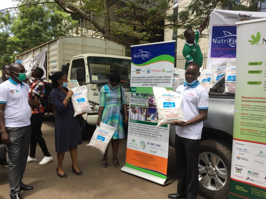 MakCoNAS's tweet photo. #NutriFish donation presentation to #covid19 National Task Force @Jefitre1 @Ampaire15 @ZooEntFish @nafirri @IDRC_CRDI @ACIARAustralia https://t.co/Zmn30pCEFb
