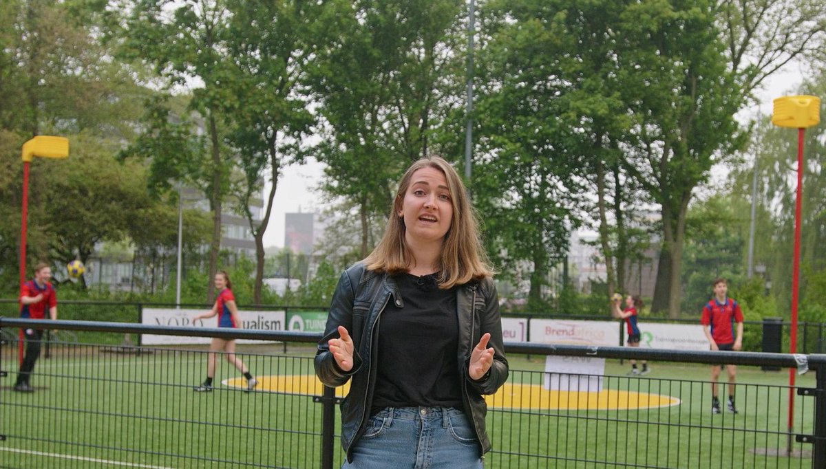 Korfbalverbond's tweet photo. Nu de jeugd weer mag trainen kunnen jeugdtrainers getest worden als ze klachten hebben die kunnen wijzen op het coronavirus. Daarnaast stelt het kabinet met de heropening van de sport voor de jeugd 110 miljoen euro extra beschikbaar voor sportverenigingen. https://t.co/ZUH4bB8wxg https://t.co/RdPf7RBzqQ