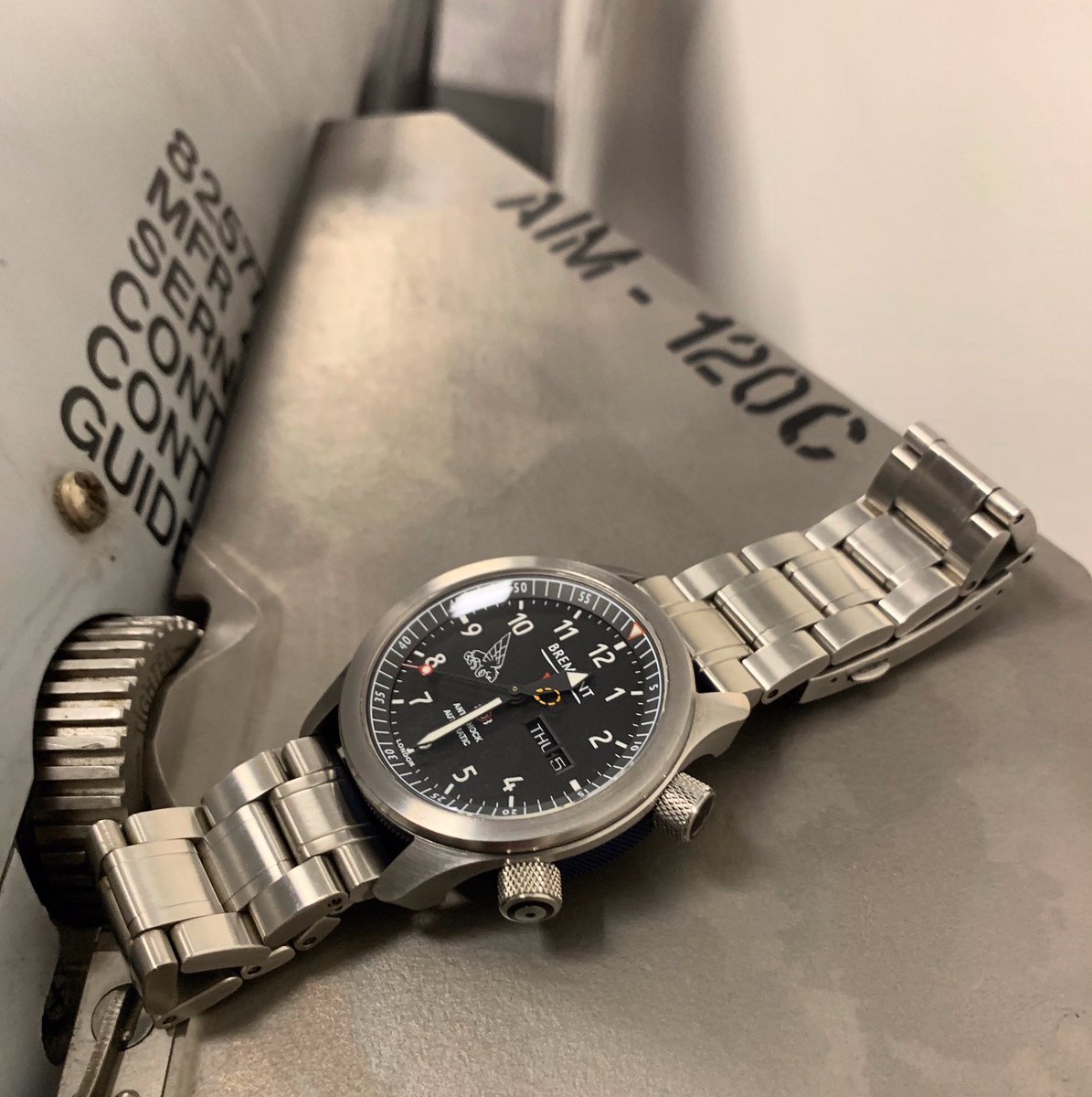 BremontMilitary's tweet photo. So here’s the ultimate fighter pilot watch stand! For our US fighter pilots, you know what it is. The @Bremont MBII military edition for VFA-143 certainly feels right at home. Watch looks great too on our non-integrated metal band. #VFA143 #PukinDogs #FA18E #SuperHornet https://t.co/Qc6xJSBZ3O