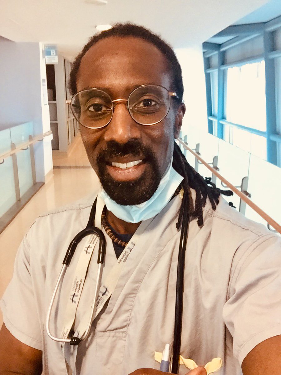 UofTBMSA's tweet photo. 20 years ago, @seanwharton founded @UofTBMSA

He is a visionary that spent 2 decades fighting to increase the impact &amp; representation of Black students in medicine

Today, he is an international obesity expert &amp; is working on the frontlines of #COVIDー19 

Thank you Dr. Wharton👏 https://t.co/kie3Fjv5Iu