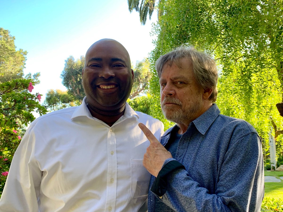 harrisonjaime's tweet photo. On Star Wars Day, remembering the time I got to hang out with a real Jedi. #MayThe4thBeWithYou, @HamillHimself! https://t.co/Pq4ntiyKrD