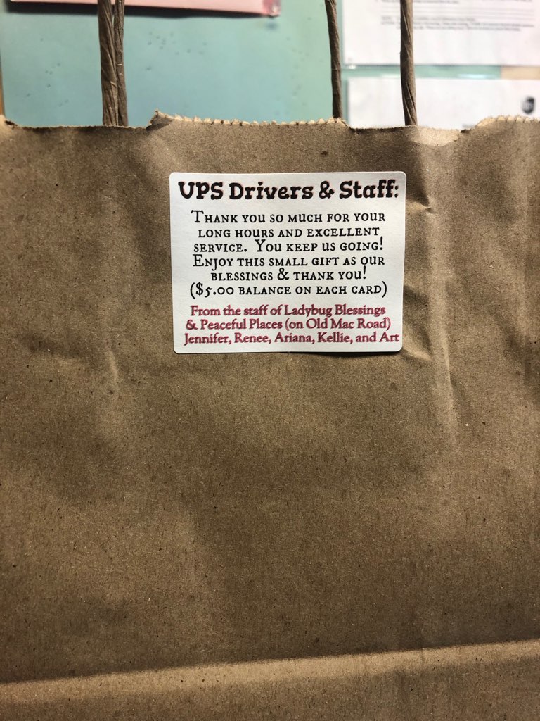 UPSKentuckySE's tweet photo. Campbellsville business thanking UPS with gift cards for the entire center.  @RayHatton @EngDavidG @JECnKY @OhioValUPSers https://t.co/DCBeSj8vvI