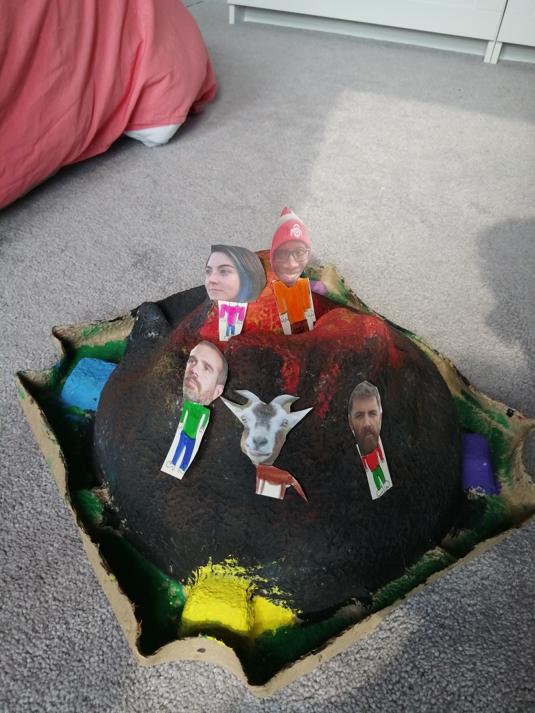 juliansheasport's tweet photo. @xandvt @seis_matters @AldoKane @kaylai As promised, one #ExpeditionVolcano re-enactment (notice the individual different coloured tents) and its proud creator. https://t.co/PXNbQTBXnL