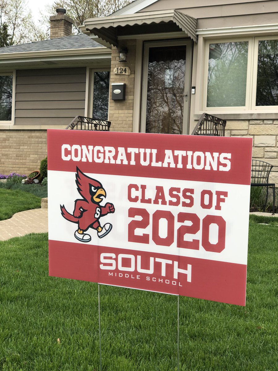 mikegnutek's tweet image. Congrats to our South graduates. You will be missed! All the best on your bright future ahead! #SouthLearns @sms8west @sms8east @AHSD25South