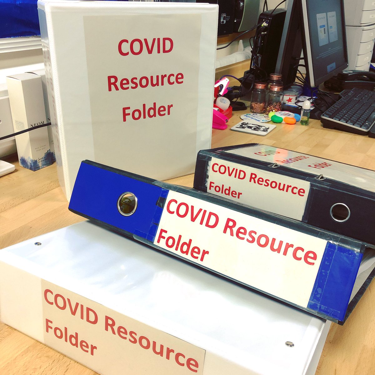 Bartssim's tweet photo. New COVID resource folders ready for distribution at NUH during band 6 CPAP training tomorrow #reducingcognitiveload #crisisresourcemanagment #usingavailableresources #CPAPpyandyouknowit https://t.co/DmO8crBZMW