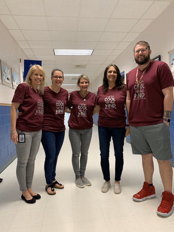 keproctor's tweet photo. @Flipgrid So grateful for these specialists @DillardES @abclarklibrary (📸 credit) @CoachDDES @DDES_art #HappyTeacherAppreciation https://t.co/m5CkNcSFkI