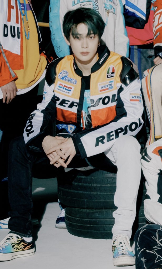 salisalisax's tweet photo. #JAEHYUN x DUHAN GP REPSOL Racing Jacket

#NCT127    #Punch
#NCT127_Punch
#NeoZone_TheFinalRound https://t.co/34sanspMkG