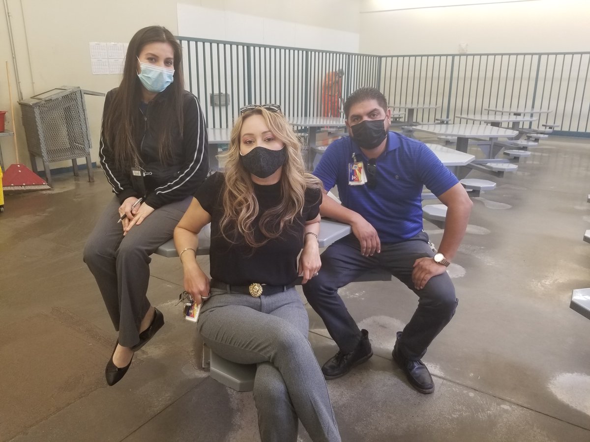 AZCorrections's tweet photo. Thank you for what you do! #NationalCorrectionalOfficersWeek #ArizonaCorrectionalOfficersWeek https://t.co/270PvO9AEa