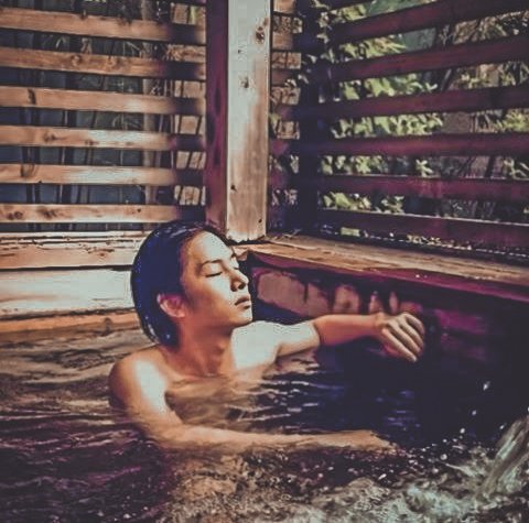 Cheerynim's tweet photo. Heenim's pro'lly the type of bf who would make you happy by letting you appreciate his beauty. https://t.co/mpqN9oSVms