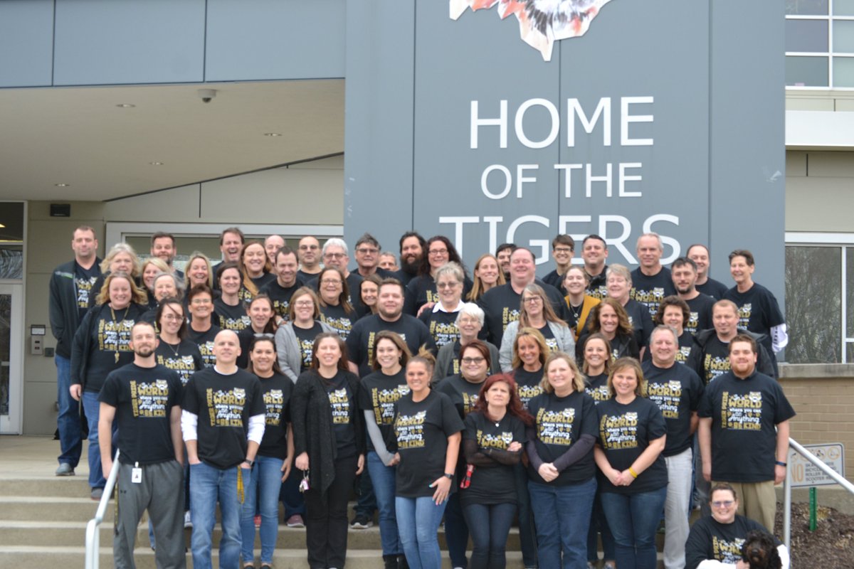 LHSKevinORourke's tweet photo. I am very thankful to get to work with an amazing team of educators at LHS. They truly care about our students, staff, and community. Thank you for your making LHS a very special place to teach, learn, grow, and prosper. #TeacherAppreciationWeek #MuchLove #TigerPride #TigerWay https://t.co/P9r3YRPaWI
