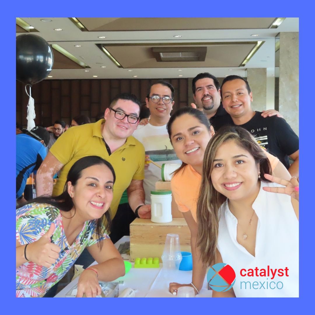 CatalystMX's tweet photo. Cada día estamos más cerca de estar juntos de nuevo 🏅
¡Inicia este mes con más fuerza y unidad con tu equipo con una de nuestras actividades remotas!
#teambuilding #homeoffice #mexico #catalystteambuilding https://t.co/4D8uy9LzXY