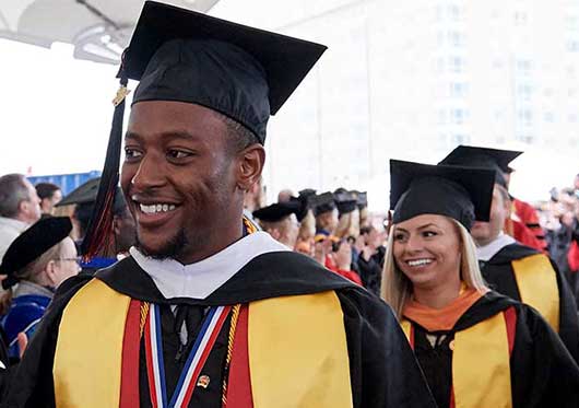 DarielDTHenry's tweet photo. @RegisCollege_MA’s new Three-Year Bachelor's Degree Program allows motivated students to save nearly $54,000 and begin their careers or graduate school a year early. #RoarPride 
https://t.co/GWY6Otm5mI https://t.co/78hfaBwTU7