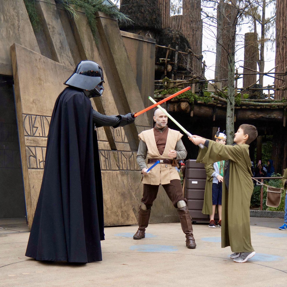 ginaleekim's tweet photo. May the 4th be with you.✨ #StarWarsDay https://t.co/Sxv6XqemiB