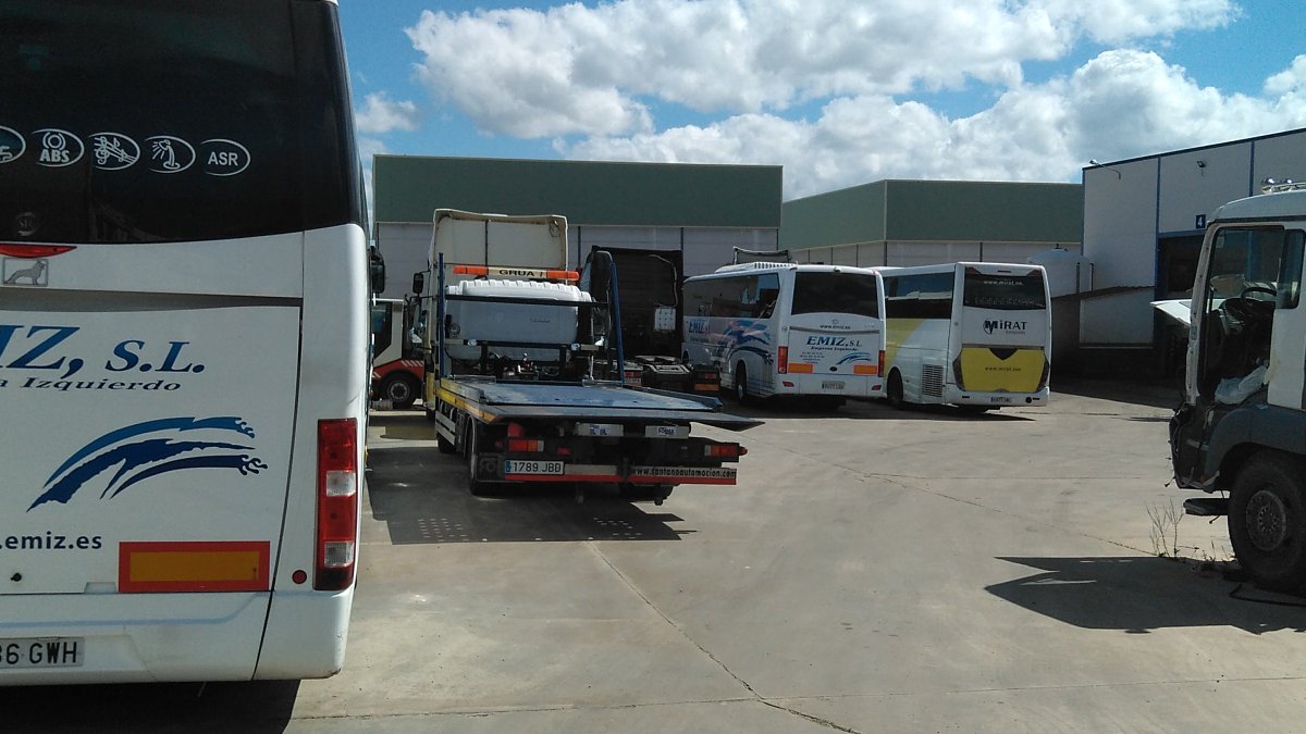 vehinca's tweet photo. En Vehinca estamos dando el mejor servicio manteniendo las medidas de seguridad para nuestros trabajadores y clientes. https://t.co/ZSFvKdh5Tb