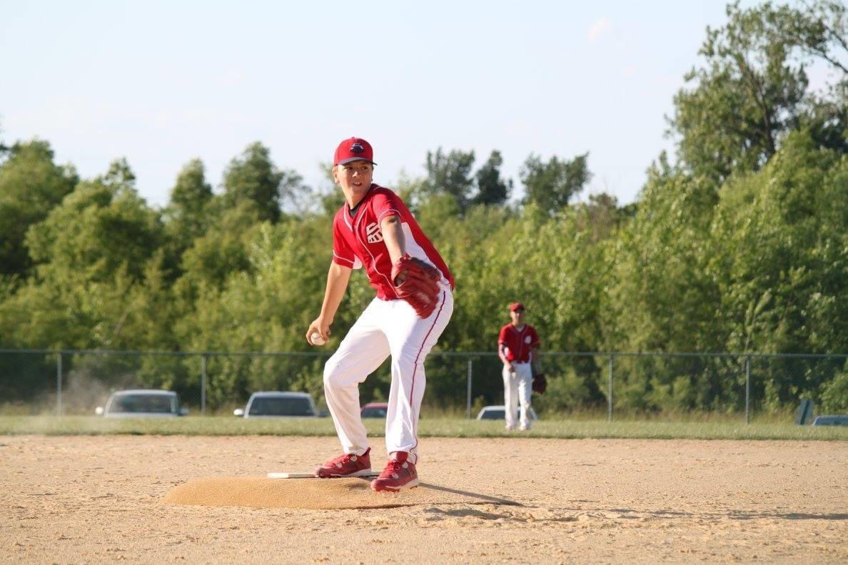 streatorhsbase1's tweet photo. ⭐️SENIOR SPOTLIGHT⭐️
Today we have senior RHP/OF Christian Bedecker. Christian (Cbed) has played all 4 years and plans on attending IVCC to play baseball. Thank you for all you have done for our program! @officialcbed https://t.co/CcZNvT5AzS