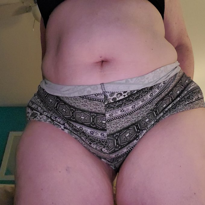 #NewProfilePic https://t.co/rjsYiZBG2y<a href="/tag/newprofilepic"class="tags">#NewProfilePic</a>