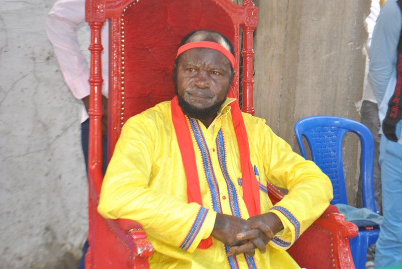 AfriqueTweet's tweet photo. #RDC  #Ne_Muanda_Nsemi souffre de « Trouble Mental »
Tel est le diagnostic des médecins pour le chef du Mouvement politico-religieux Bundu Dia Kongo (BDK) https://t.co/HXmE8JatZd