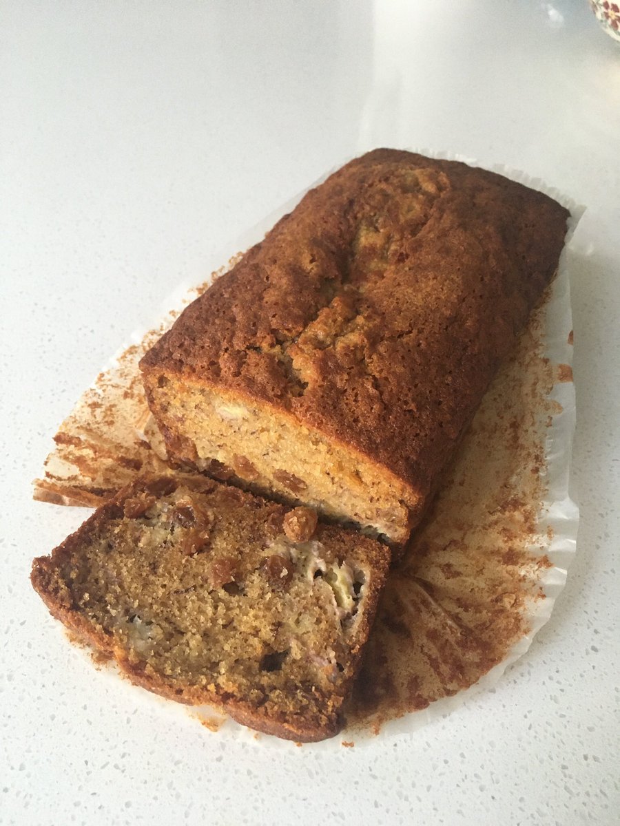 sophiarosecake's tweet image. #lockdownrecipe 4 banana bread! A good recipe book staple....with 3 variations to chose from! Happy baking! instagram.com/s/aGlnaGxpZ2h0…