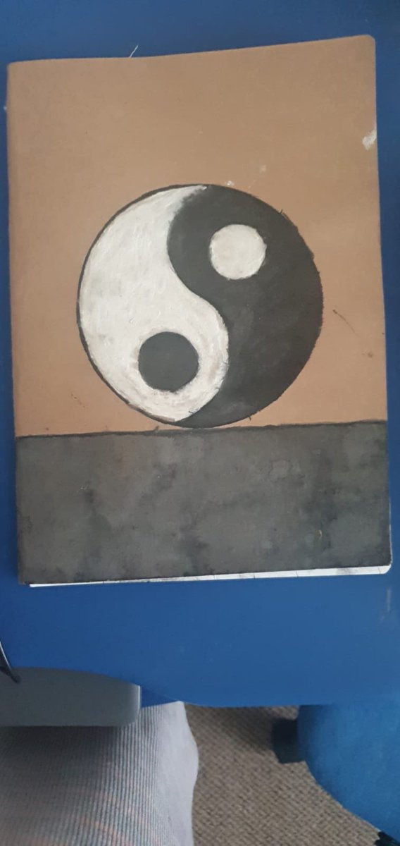 OddArtsUK's tweet photo. 🤩WONDERFUL•ART🙌🏼 - fantastic to see the brilliant #art the young people in receipt of our #CreativeBox project are creating!! Love this #decoration for the cover of a #workbook 🥰 #oddarts #creativity #wellbeing #youngpeople #peace #yingyang #art #colouring https://t.co/G37DKN4DiK