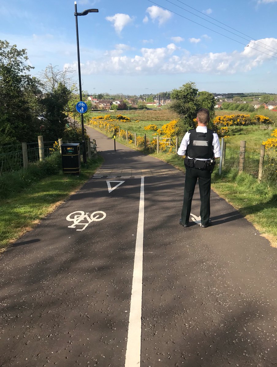 PSNIMidUlster's tweet photo. Dungannon beat patrols - come say hello if you see us!
#bsection
#psni
#keepingpeoplesafe https://t.co/eQm6XRzWGS