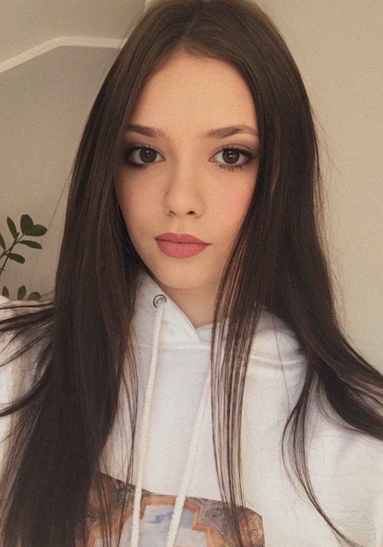 cutedolanxx's tweet photo. 𝕙𝕒𝕡𝕡𝕪 𝕖𝕒𝕣𝕝𝕪 𝕥𝕦𝕖𝕤𝕕𝕒𝕪 𝕒𝕟𝕘𝕖𝕝𝕤 🦋✨

#tuesdayselfie #deeperwiththedolanstwins @EthanDolan @GraysonDolan love you guys 🤍 https://t.co/z4PK2c91hk