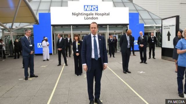 EXLBORWX0AEncb9?format=jpg&name=small