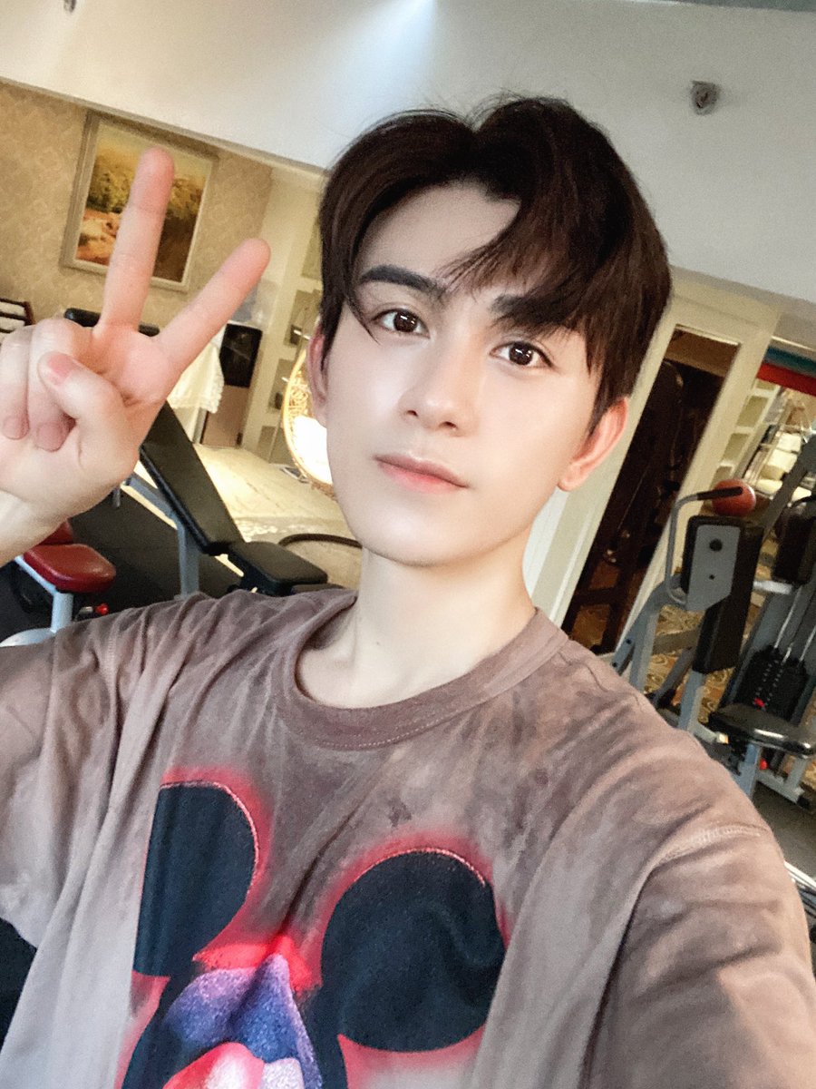 zhuzanjin's tweet photo. 🏃… https://t.co/oHfALFLXhl