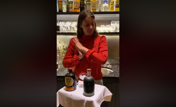 EatSleepLiveHfd's tweet photo. Have you seen some of the wonderful cocktail recipe videos from Hannah at @WhiteHeron1876 #BritishCassis
She has the perfect 'pick me up' for lock down.
https://t.co/y5ve3bDLuK https://t.co/qiTSQdaKD4