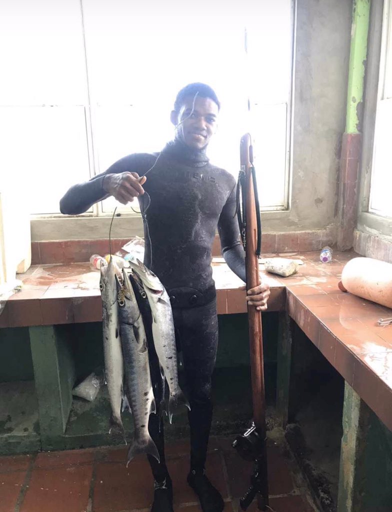 HushhMoneyy0's tweet photo. MY LITTLE COUSIN WAS A FISHERMAN AND A GOOD ONE AT THAT! HE WAS ALSO ONE OF THE KINDEST PEOPLE YOU COULD’VE EVER MEET!I LOVE YOU LITTLE COUSIN RIP💔💔💔💔💔💔💔💔 https://t.co/MYHsc39RIF